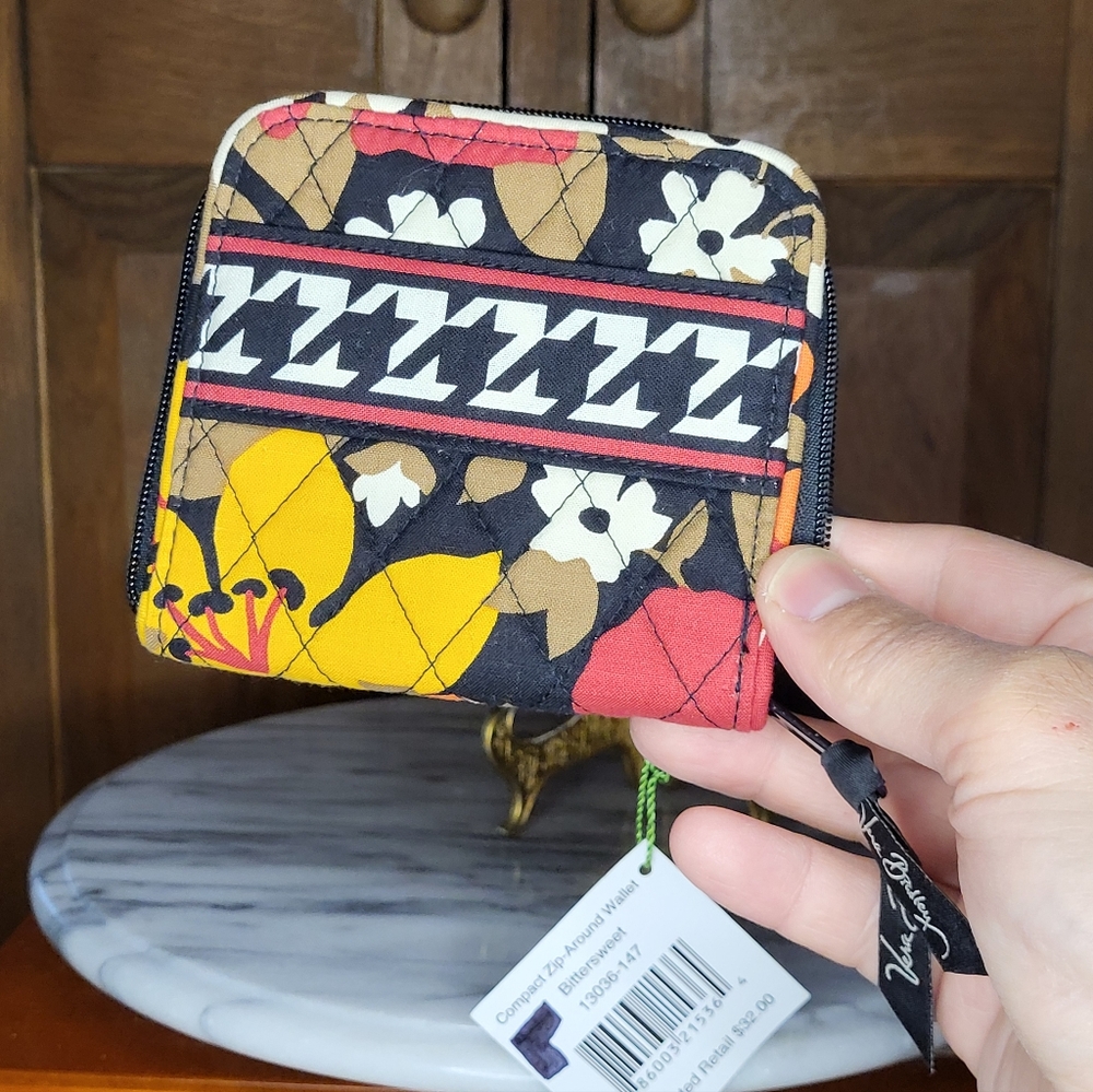 Vera Bradley Zip Zip Wallet - Picture 10 of 13
